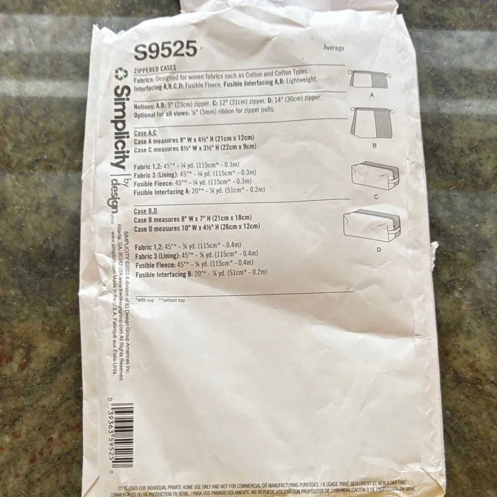 Simplicity S9525 Pattern zippered cases Bags